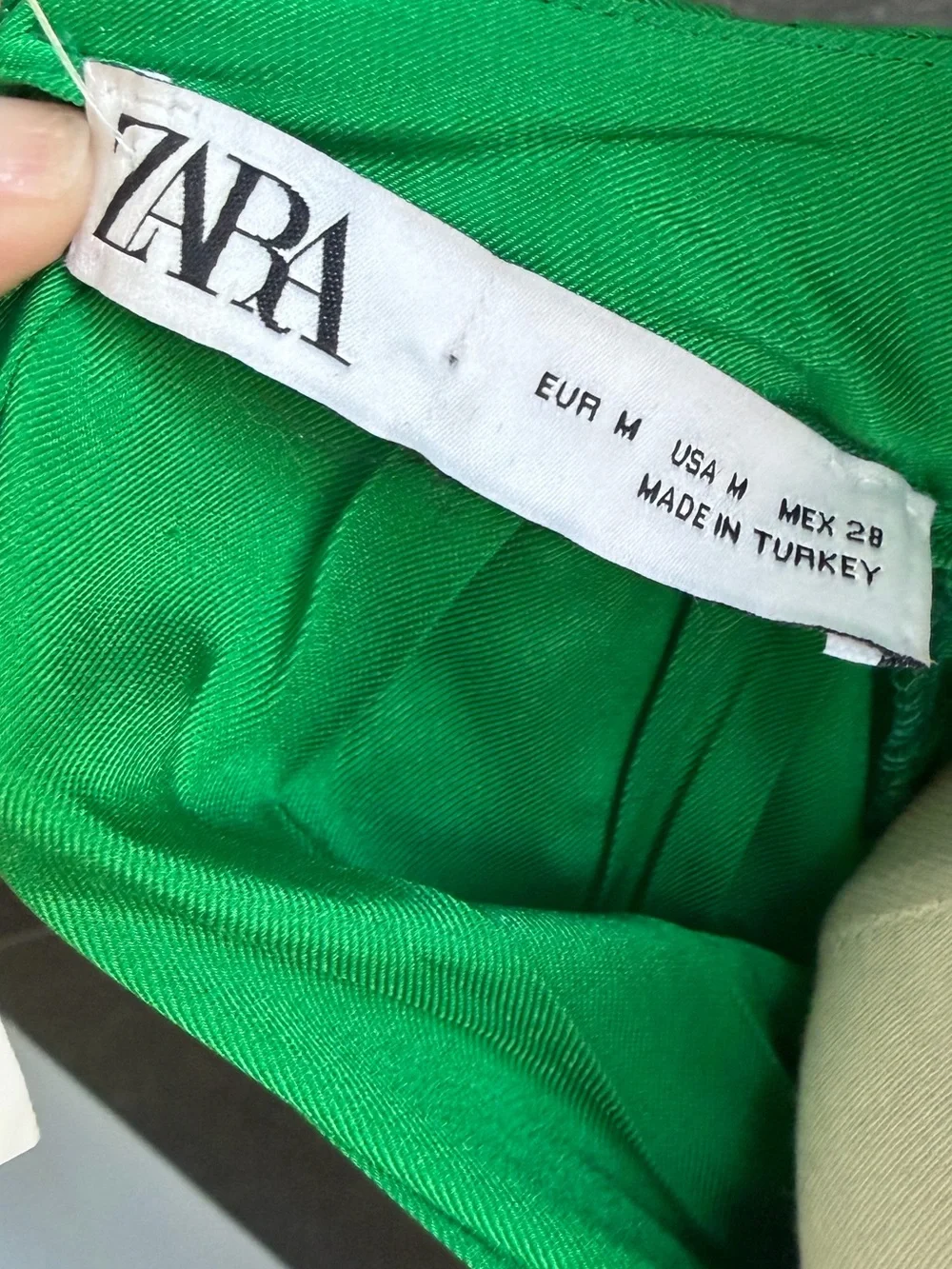 Zara RARE Infamous Green Dress Size Medium - Picture 14 of 16